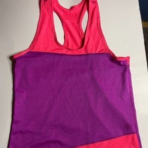 BKE Sport Athletic Women’s Tank top Size Small